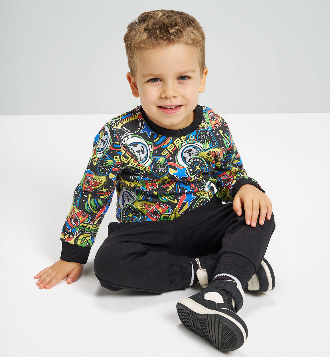 Completo da bambino NERO Sarabanda