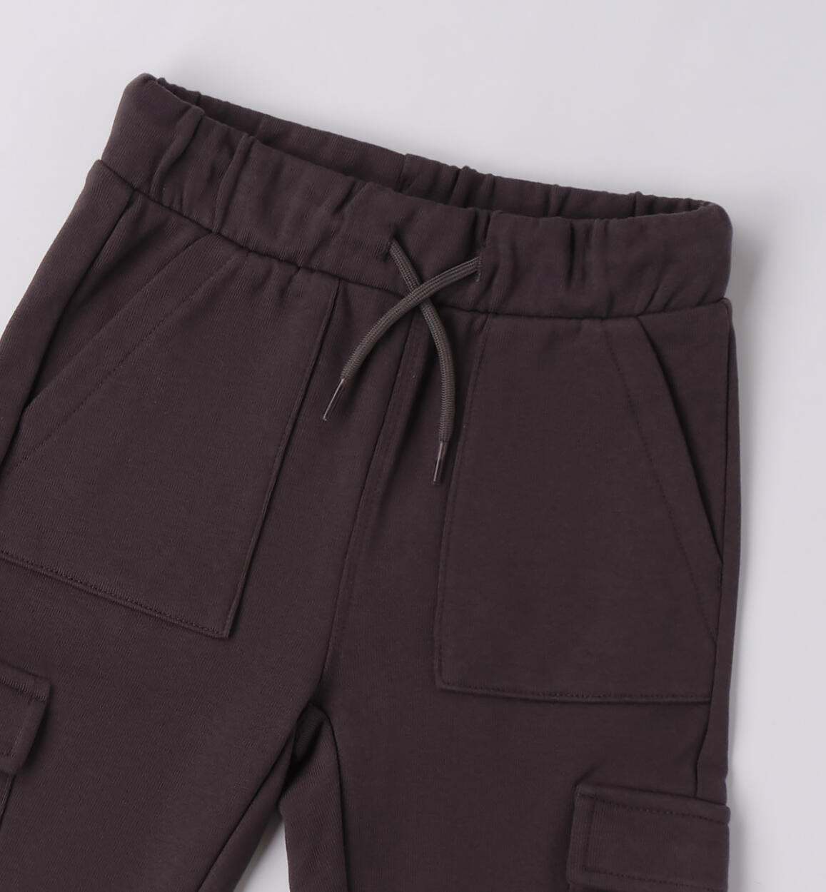 Pantaloni tuta per bambino GRIGIO SCURO-0566 - 1224F67800