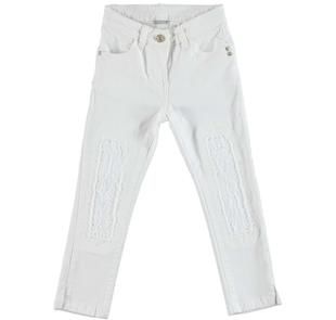 Pantalone in cotone stretch con strappi sfilacciati e toppe interne sarabanda