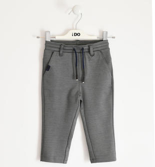 Elegante e pratico pantalone per bambino ido